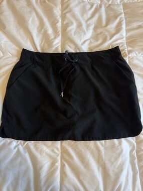 GAIAM Black Athletic Drawstring Skort
